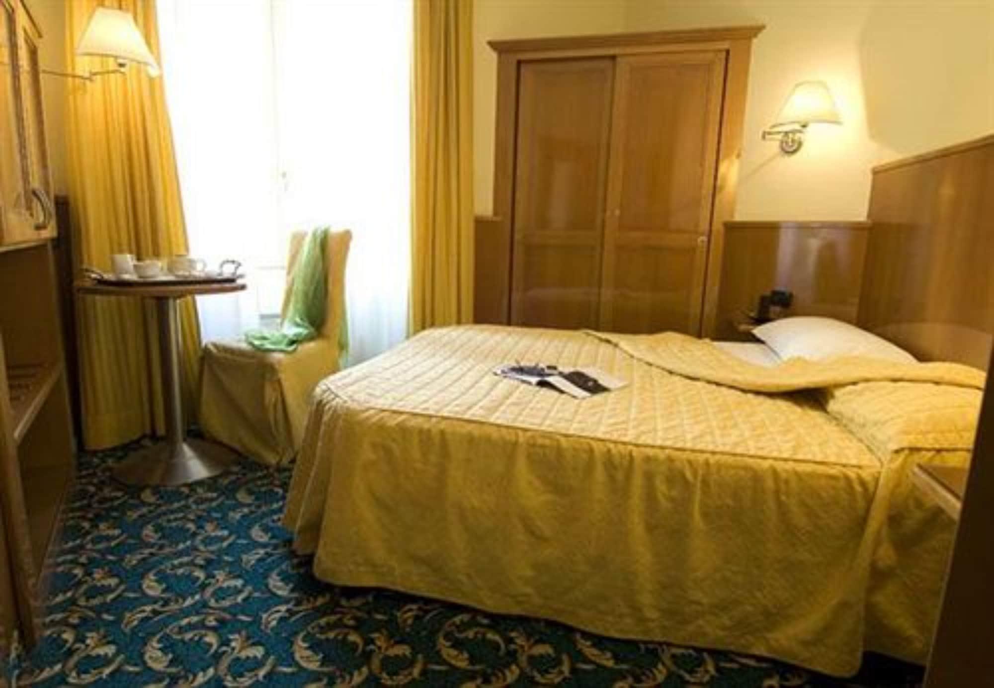 Hotel Cinque Giornate Milano Ngoại thất bức ảnh